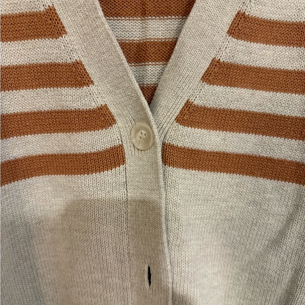 Evereve khaki and Tan Striped v neck Cardigan size medium - Picture 3 of 7